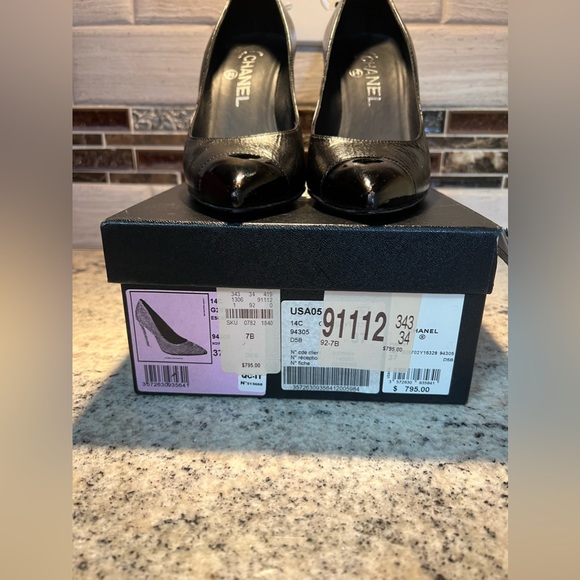 SOLD SOLD Chanel Black Pumps - Picture 3 of 14